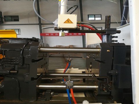 Hot Die Casting Process
